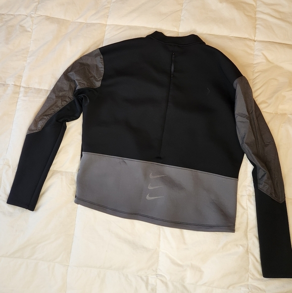 Women's Nike Running Division Lightweight Pullover Jacket/Sweatshirt Size Small - Picture 2 of 9